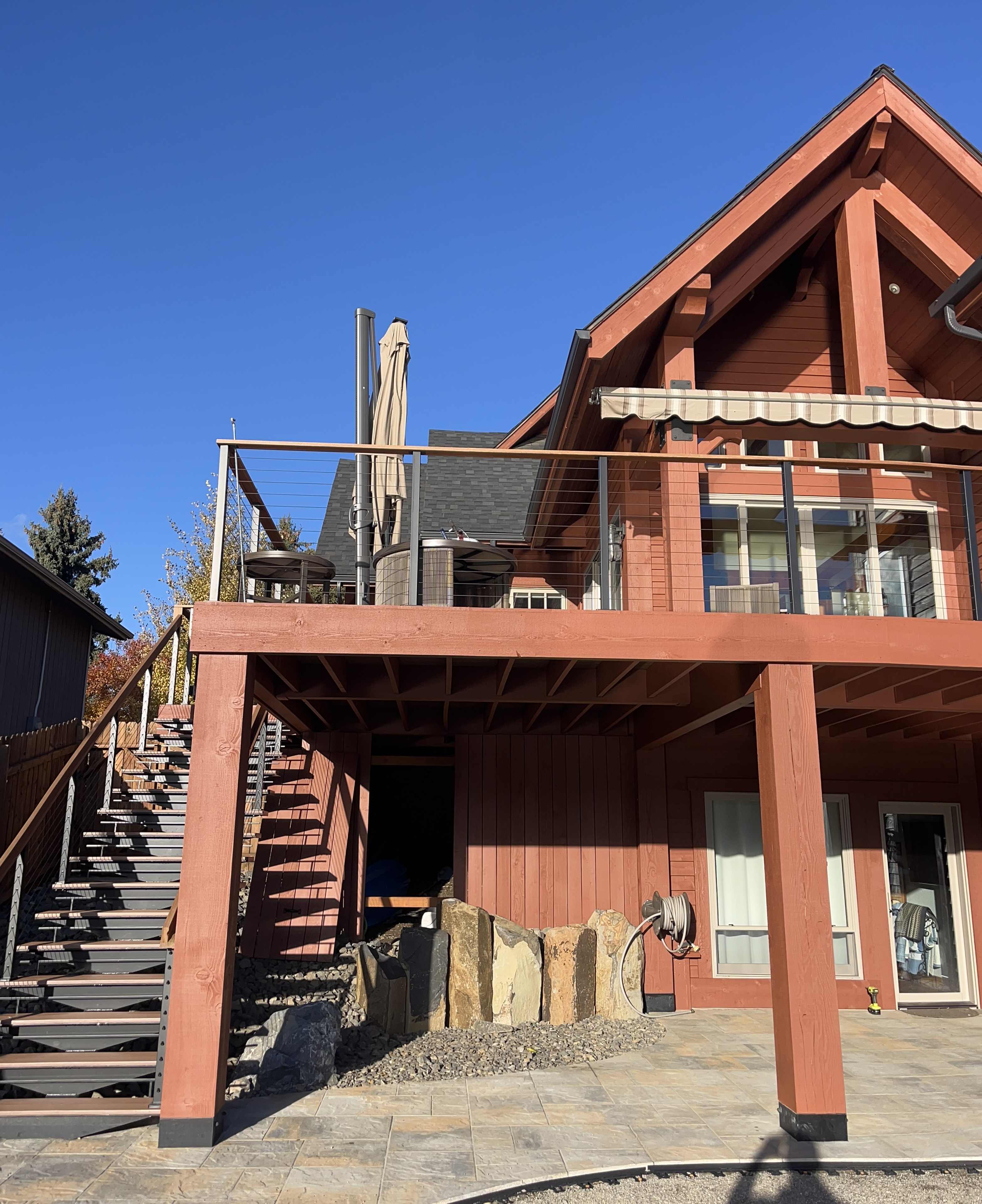 Log home rear deck and balcony